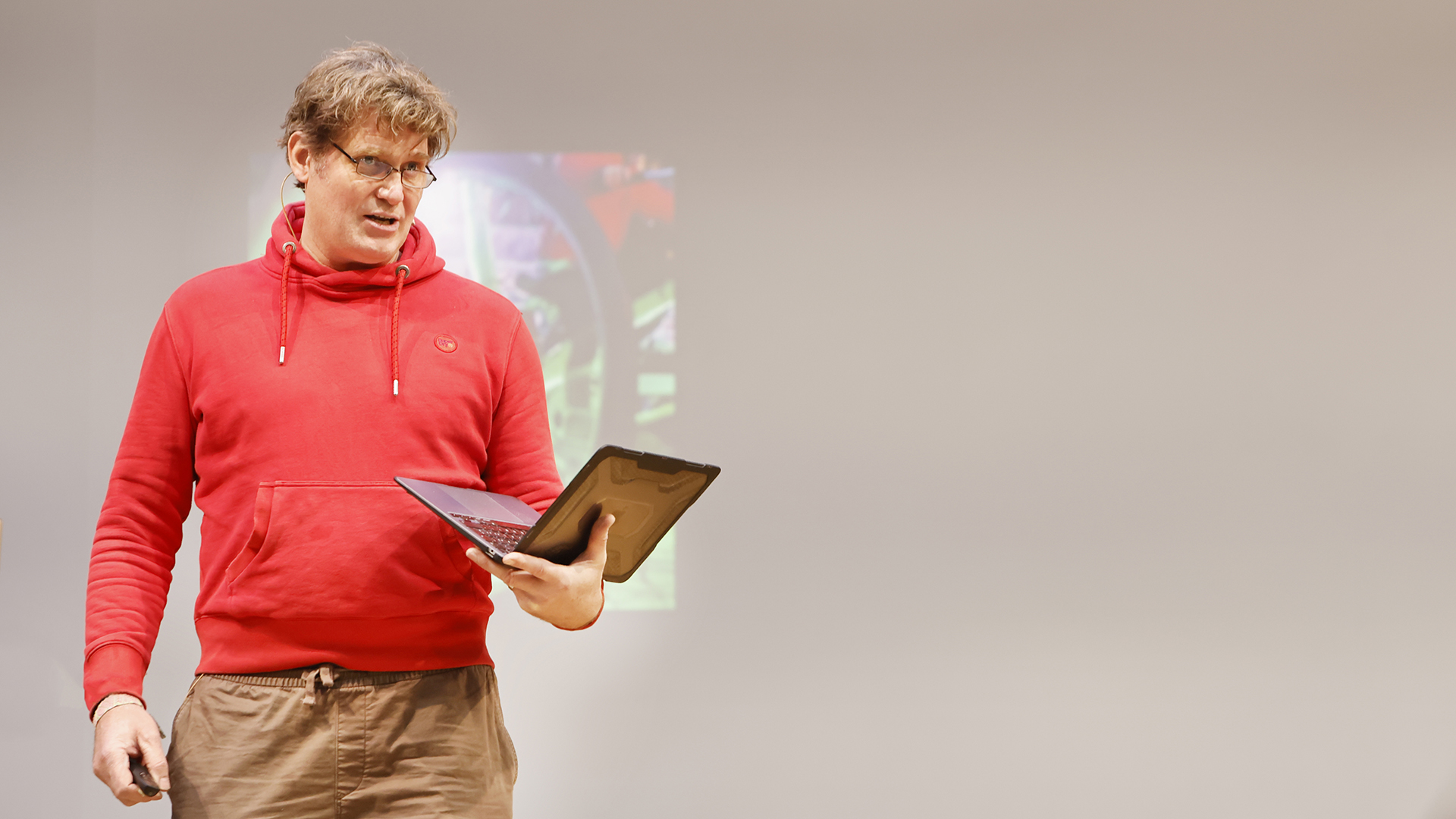 Gaia Stage vangitsee yleisön energian | Taideyliopisto