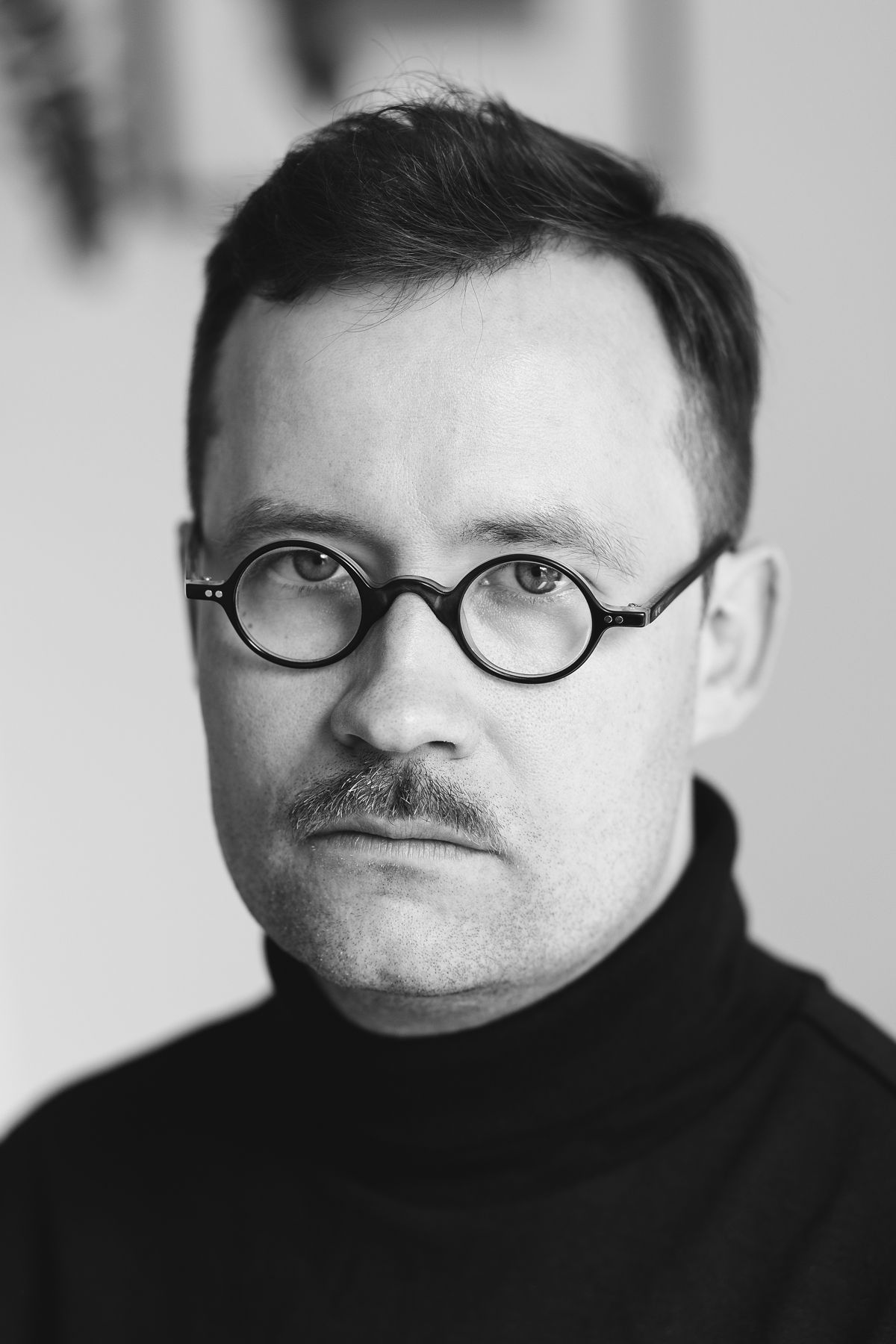 Mustavalkoisessa kuvassa on Walter Sallinen