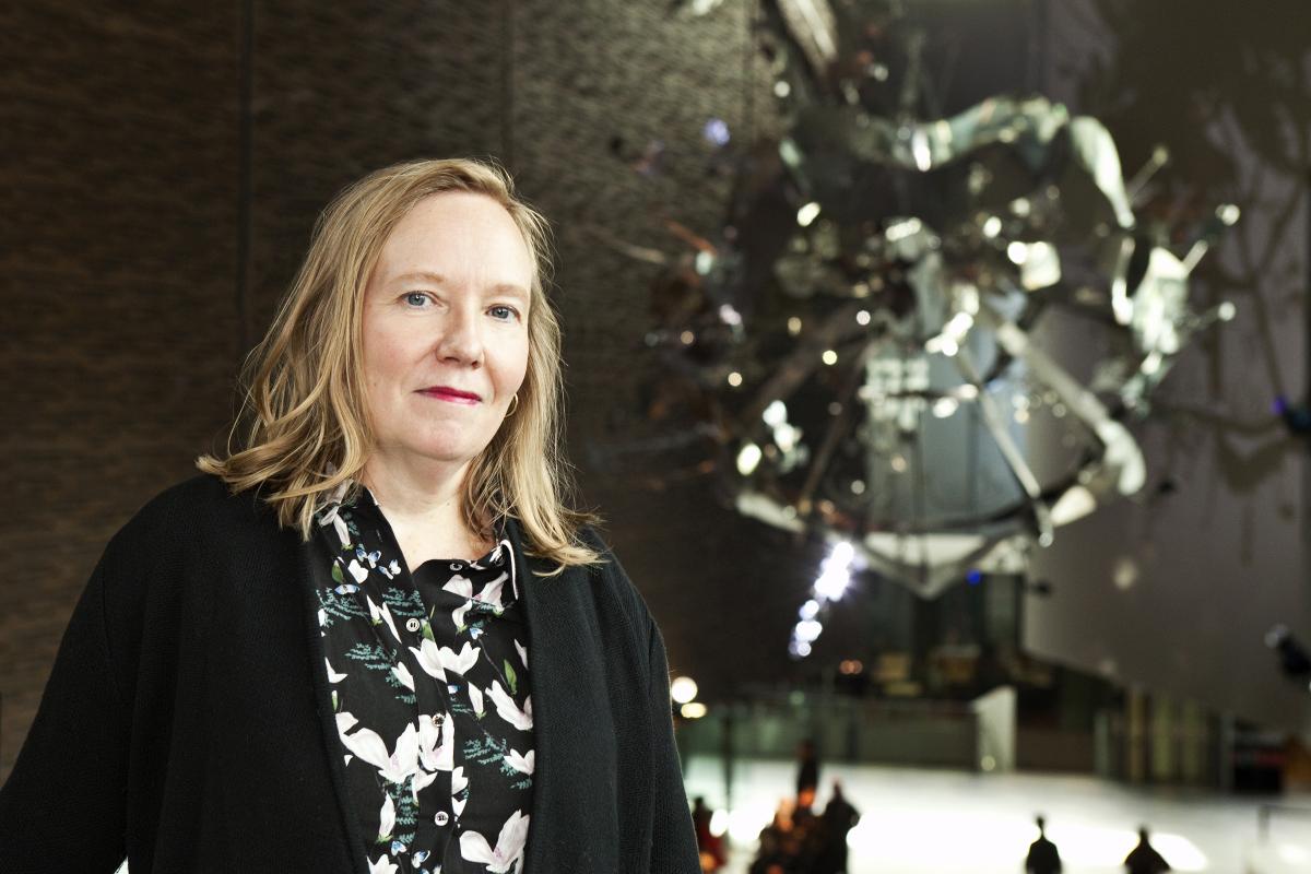 Kuvassa on Assi Karttunen Musiikkitalolla