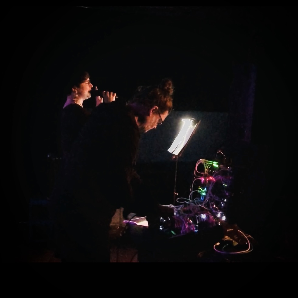 Kuva Karkia Walon esiintymisest&auml;