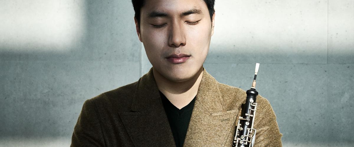Kyeong Ham with oboe