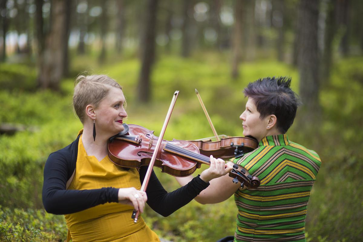 Duo Emilia Lajunen ja Suvi Oskala